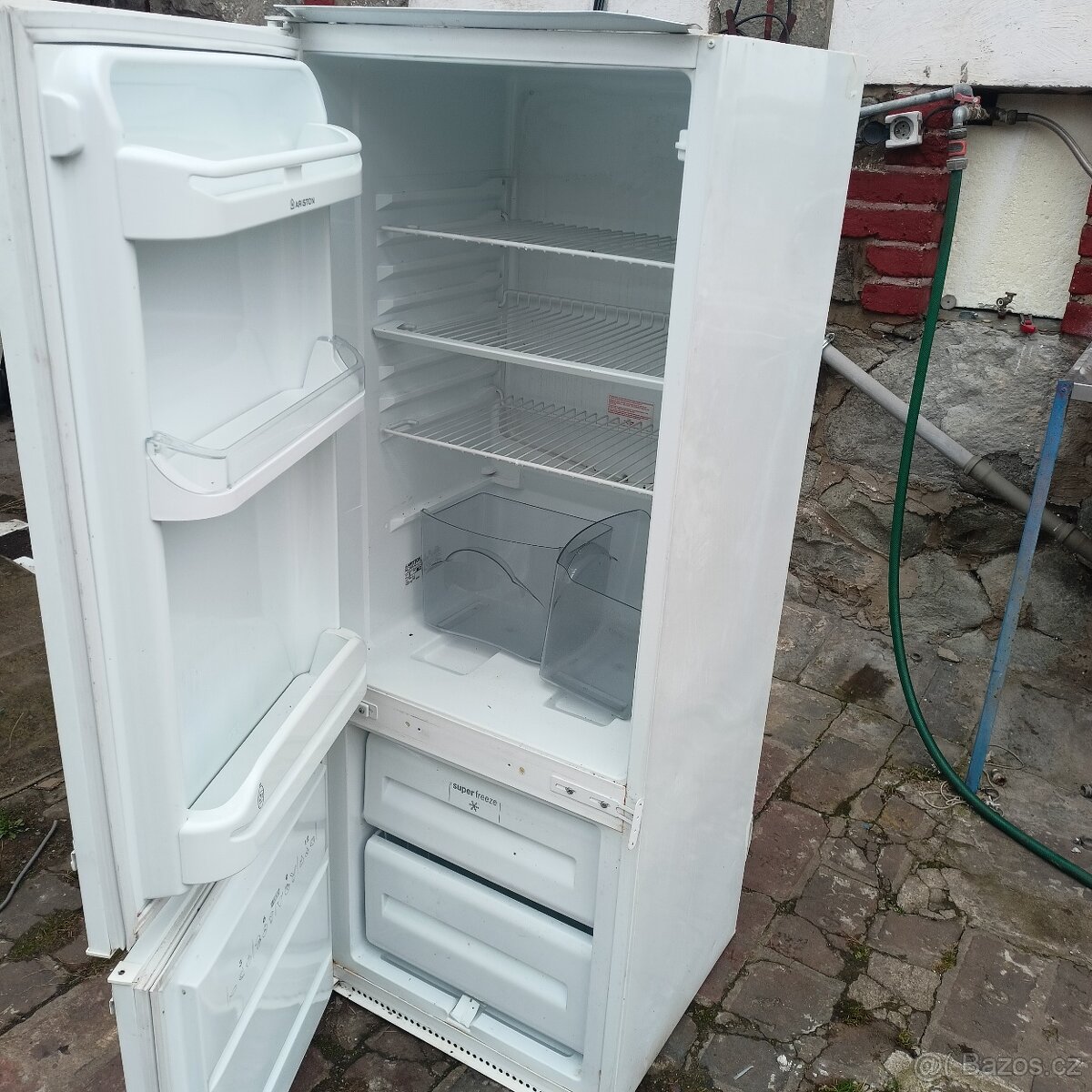 Lednice s mrazákem - 2