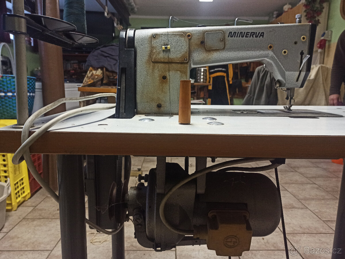 Šicí stroj Minerva - 2