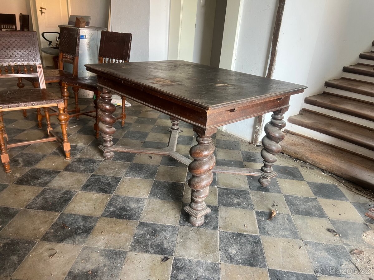 Starožitný masivní stůl - 2