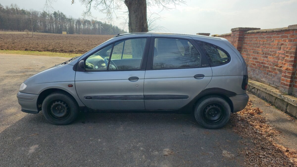 Renault Scenic 1.6 - 2