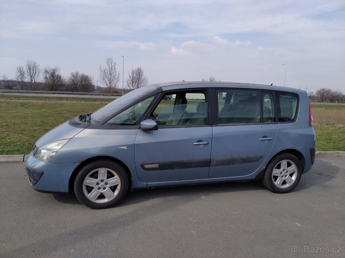 Renault Espace 2.2DCi-7 místný - 2