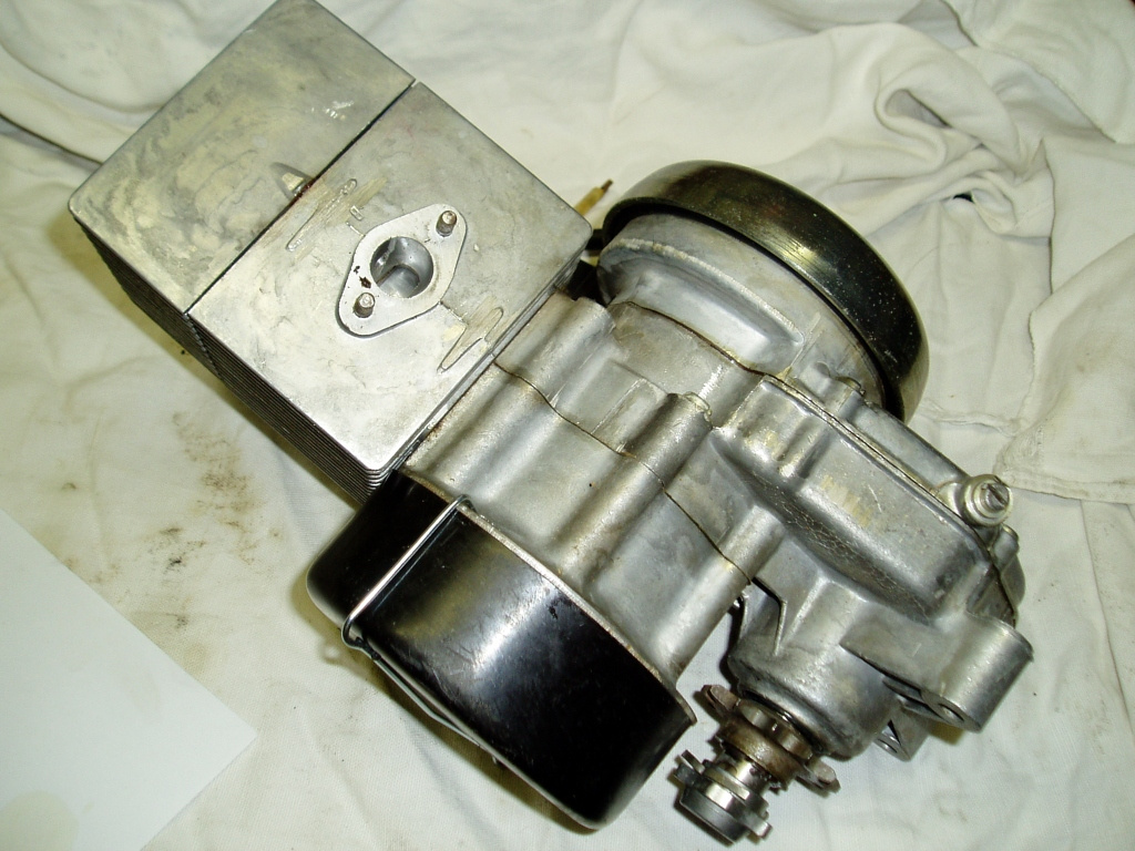 Predám - NOVÝ - MOTOR - na BABETU- 207 - orig. - - 2