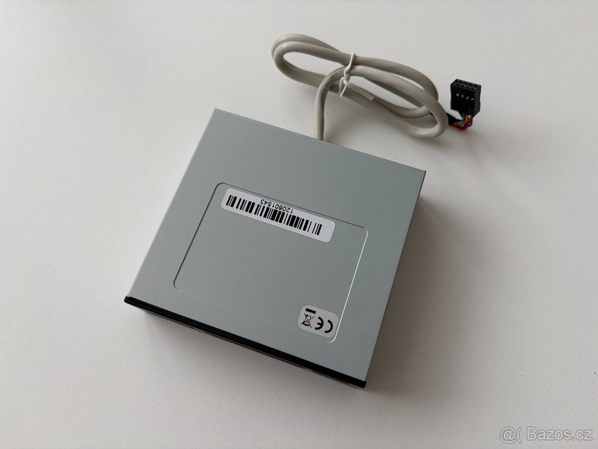 Čtečka karet Akasa AK-ICR-03USBV3 - 2