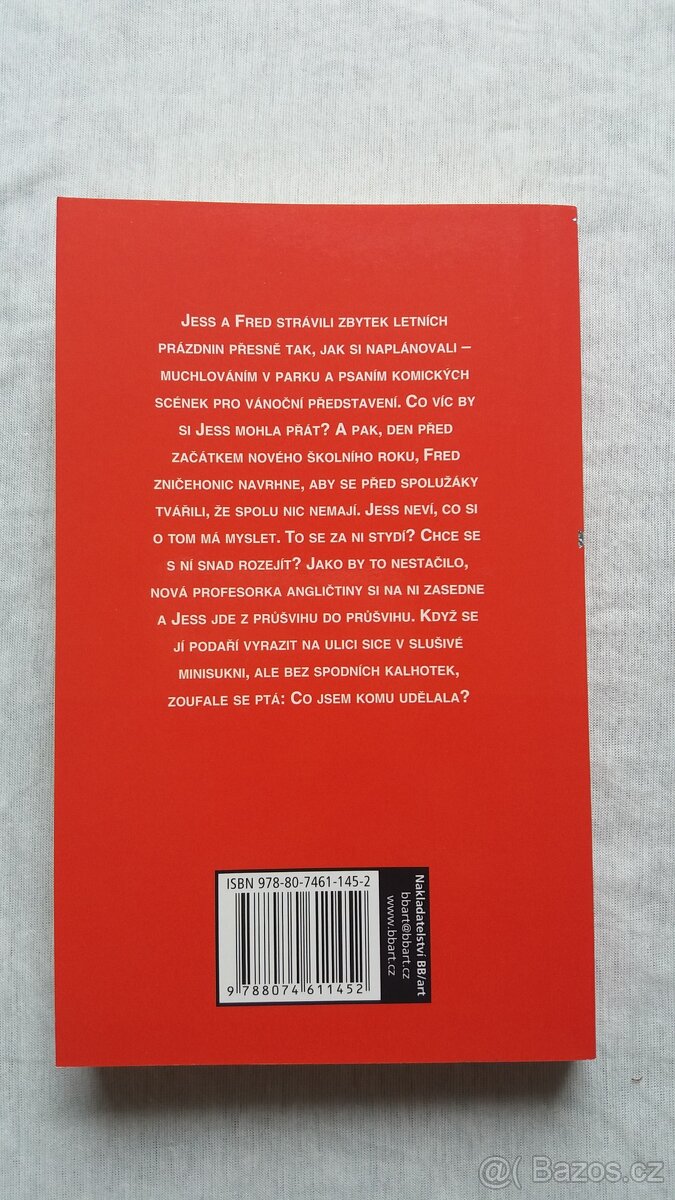 Dívka, 16 :Kolosální trapas - 2