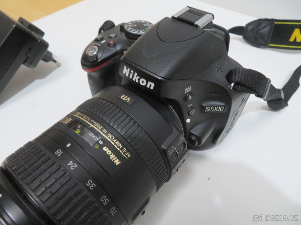 Digitální fotoaparát Nikon D5100 (Závěrka 4376) + objektiv - 2
