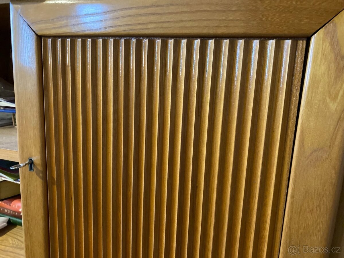 Obývací stěna z masivu - Dřevotvar - 2