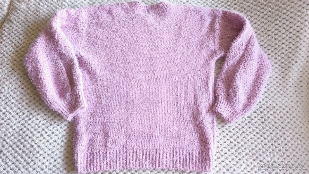 Svetřík značky F&F vel. 146 - 2