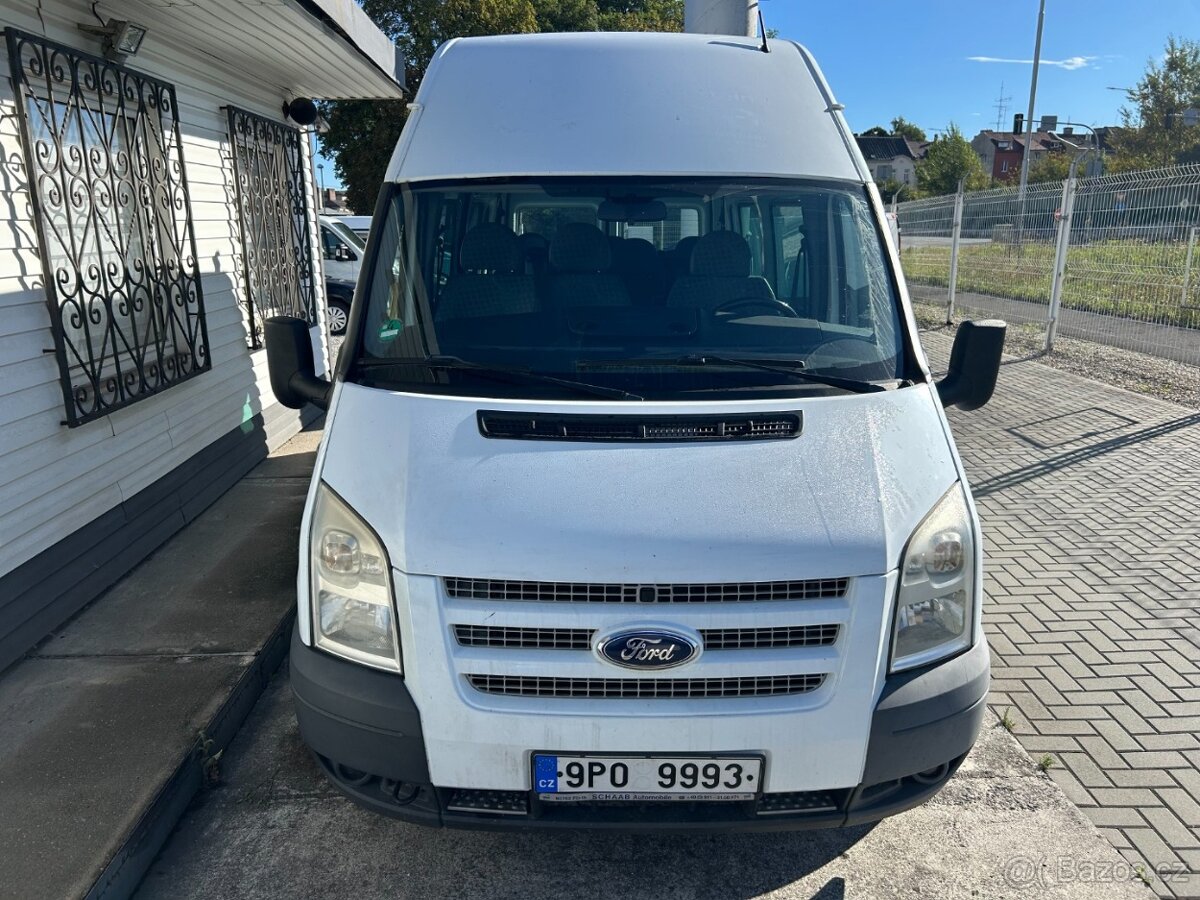 Ford Transit 2.2 TDCI L2H2 9 míst - 2