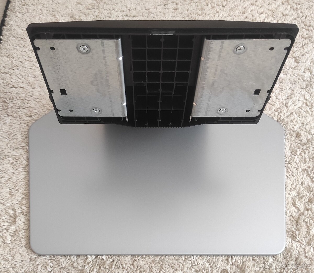 TV stojan Samsung 75QN85B - 2