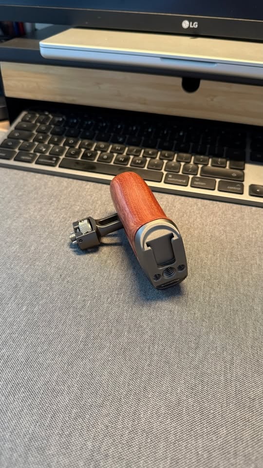 SmallRig Wood Side Handle with ARRI-Style Mount HSS2642 - 2