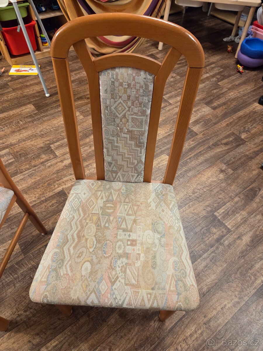 Židle čalouněná - 2