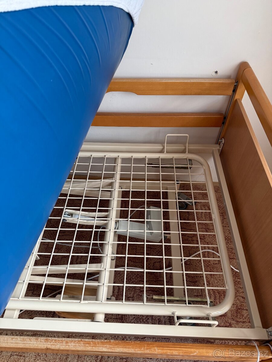 Elektrická polohovací zdravotní postel - 2