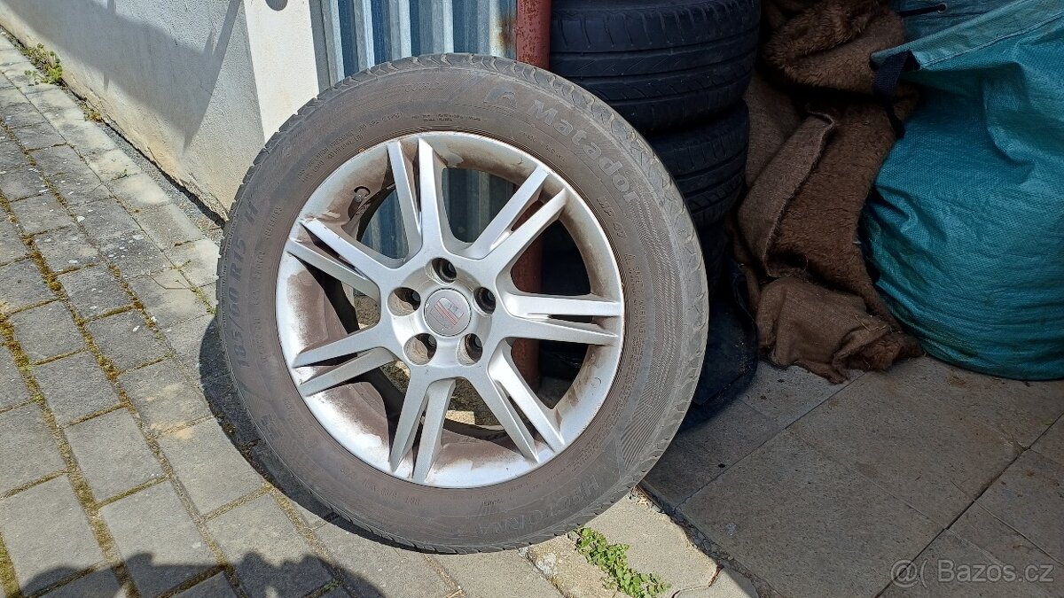 Pneu letni 185/60R15 - 2