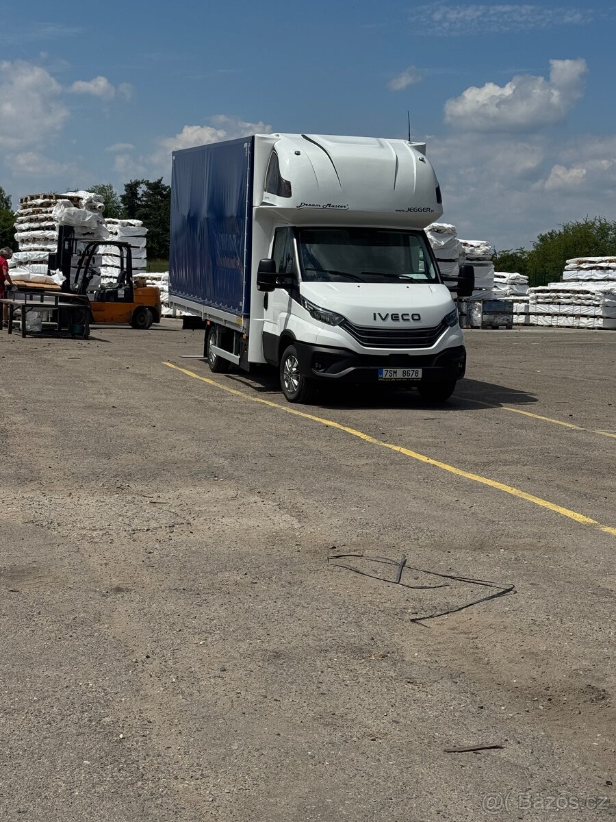 Řidič skupiny B do 3.5t plachtová dodávka - 2