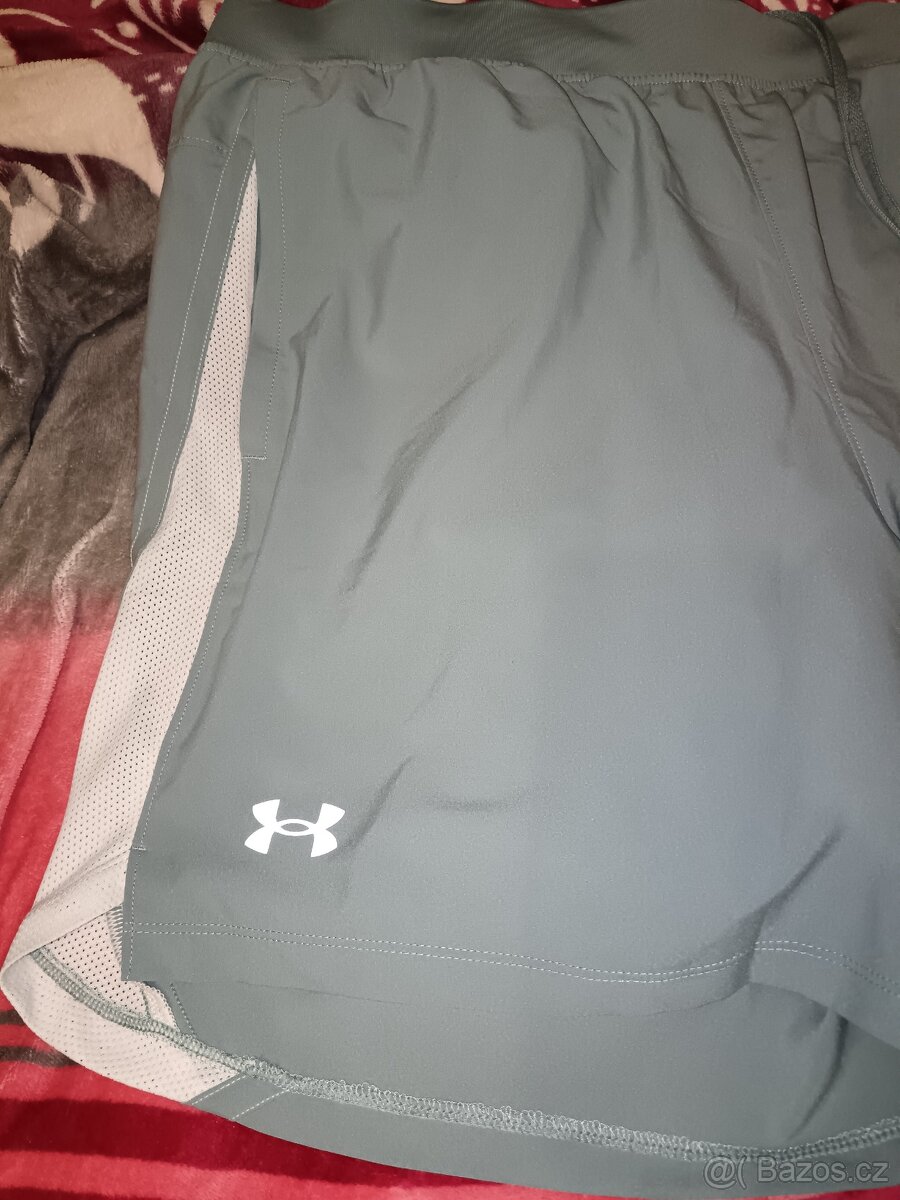 Under Armour vel. 2XL - 2