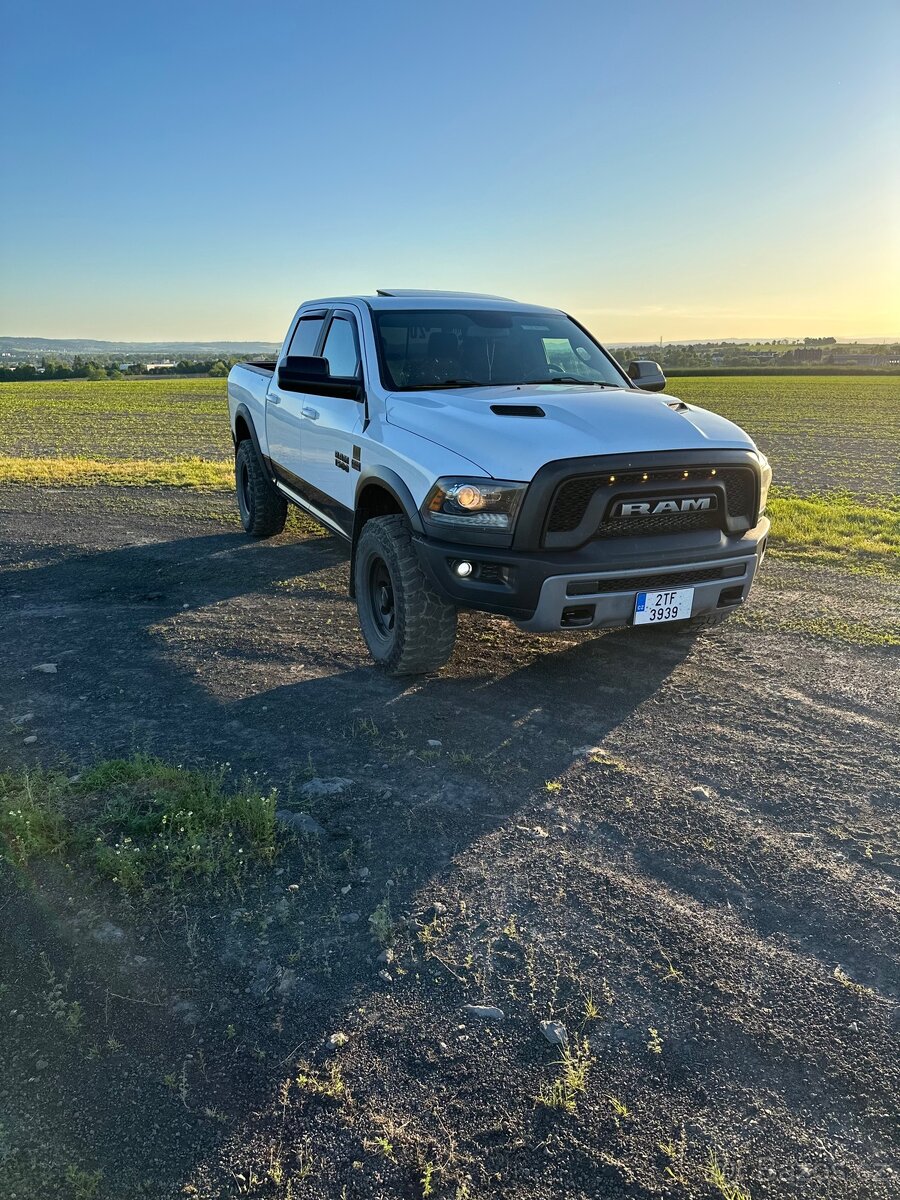 DODGE RAM 1500 Rebel