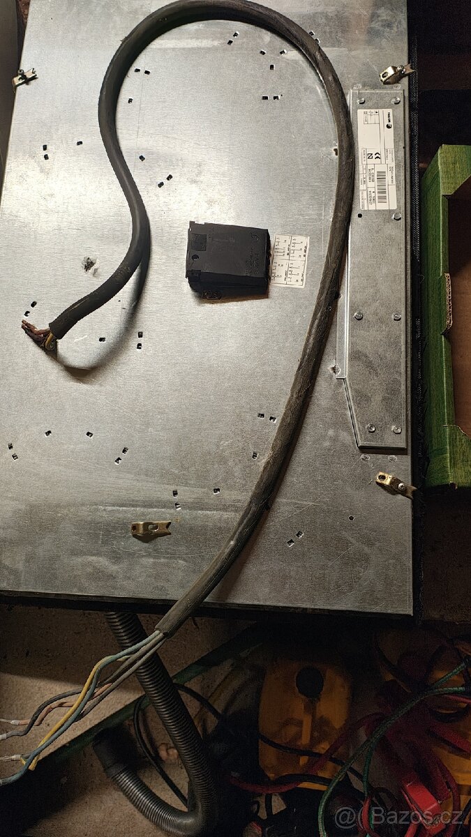 Vestavná sklokeramická deska Fagor 77x52 cm - 2