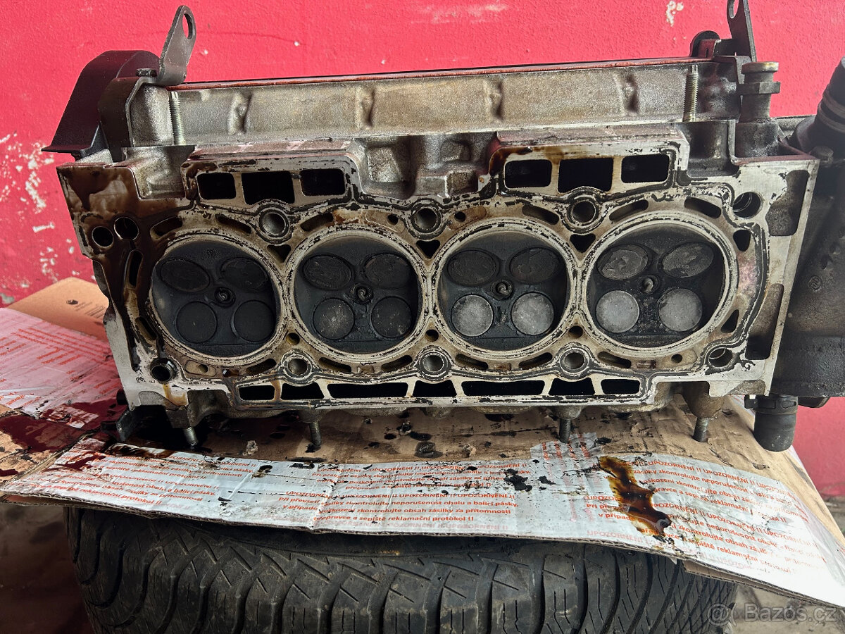 Hlava 1,8 16V 6FZ Citroen Peugeot 85KW 9634355510 - 2