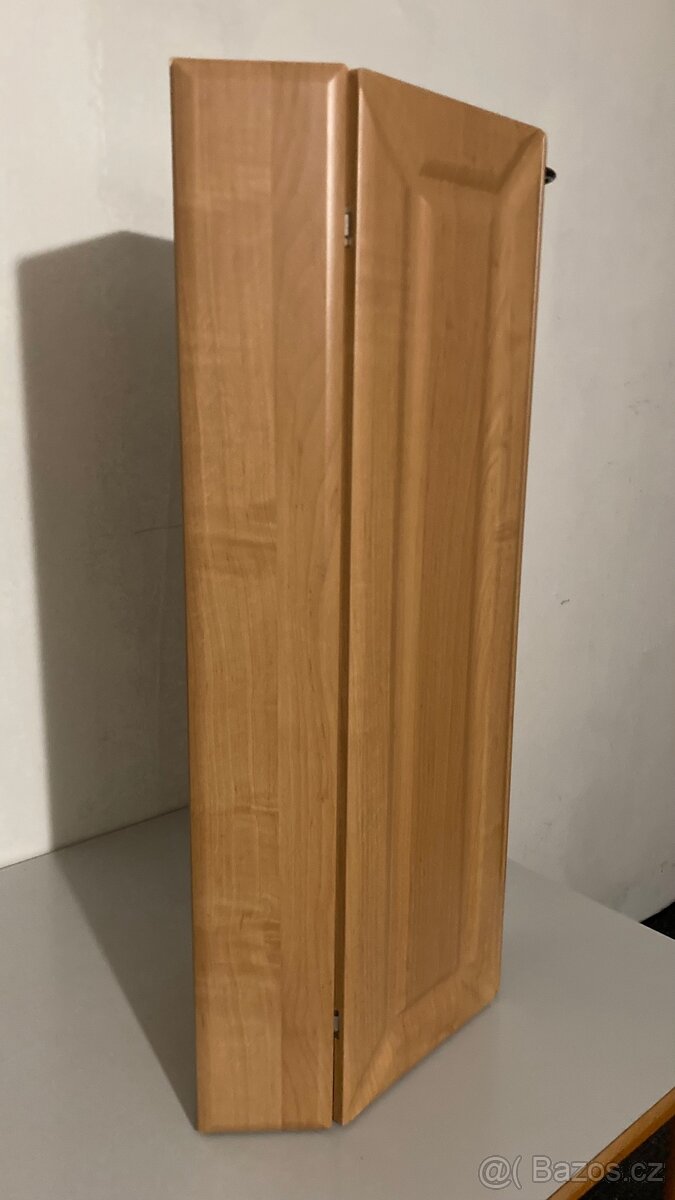 Rohová skříňka - 2