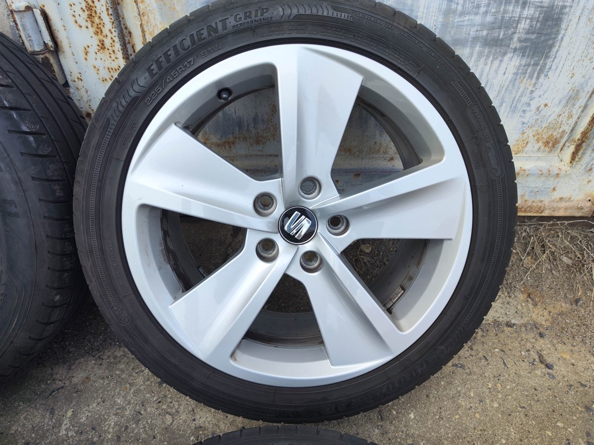 17"letní alu sada 5x112 origo Seat Leon 3 Octavia 3 Golf 7 - 2