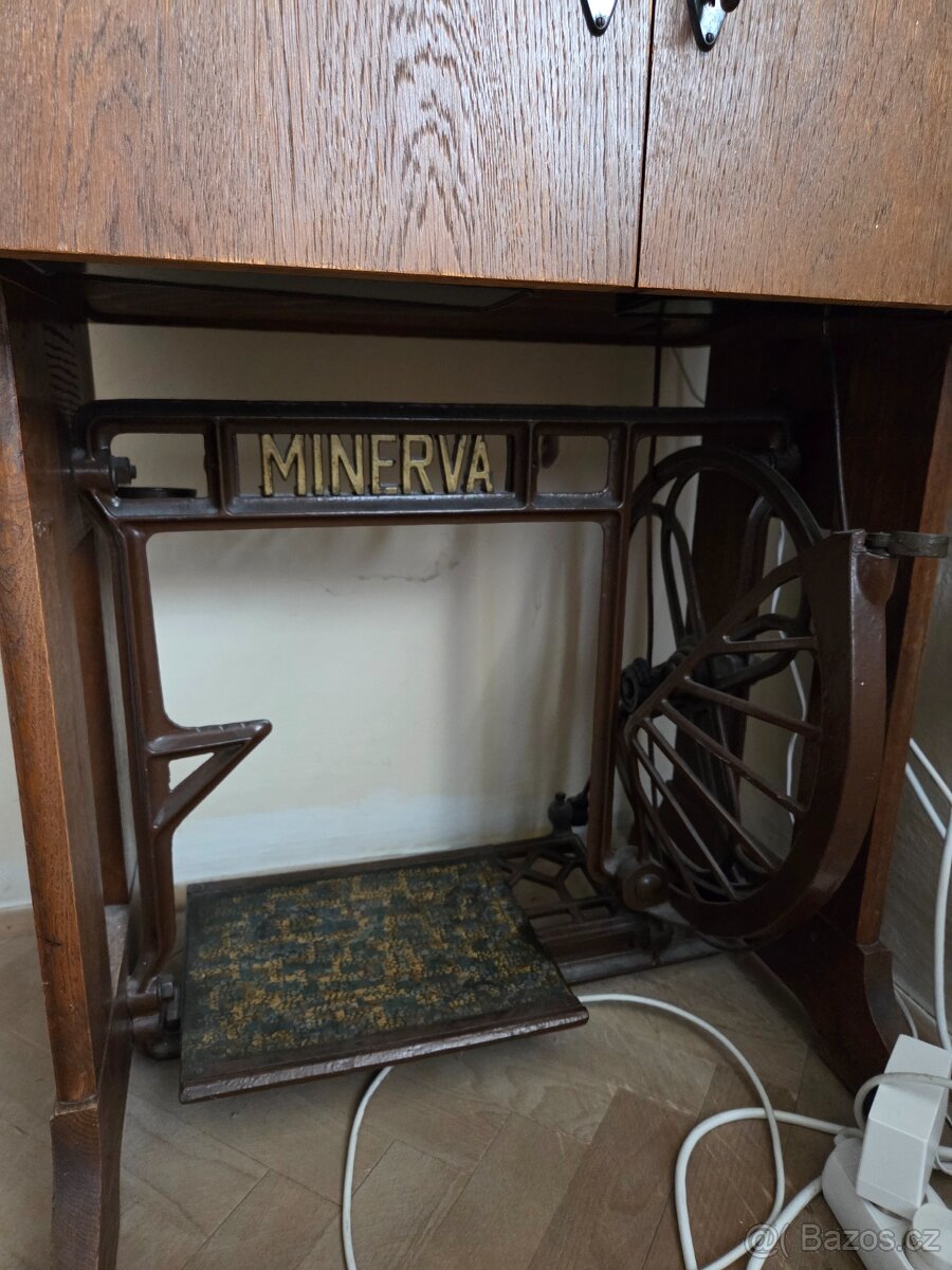 Šicí stroj Minerva - 2