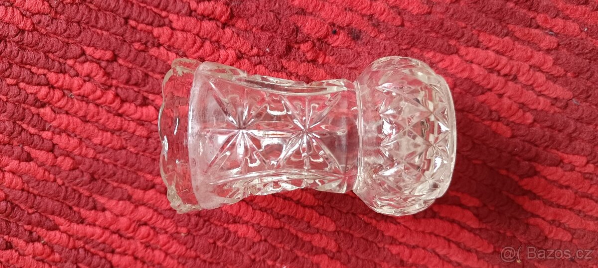 Retro vázička z lisovaného skla Brusel - 2
