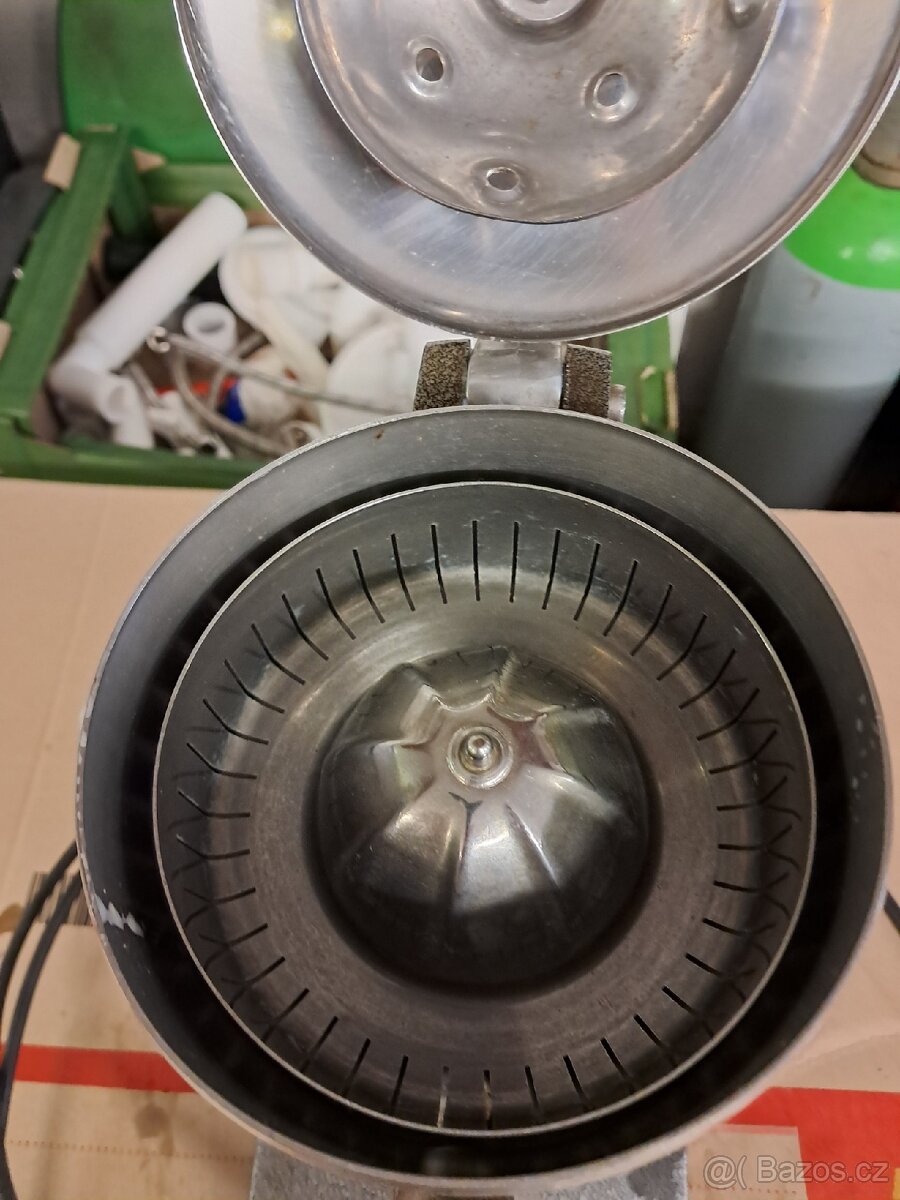 Citrusovač Remida - 2