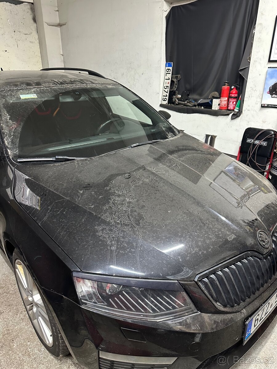 Kapota Octavia 3 9910 / LF9R - 2