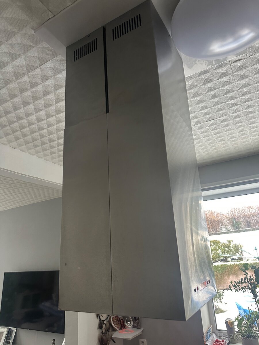 Ostrůvková digestoř Ikea - 2