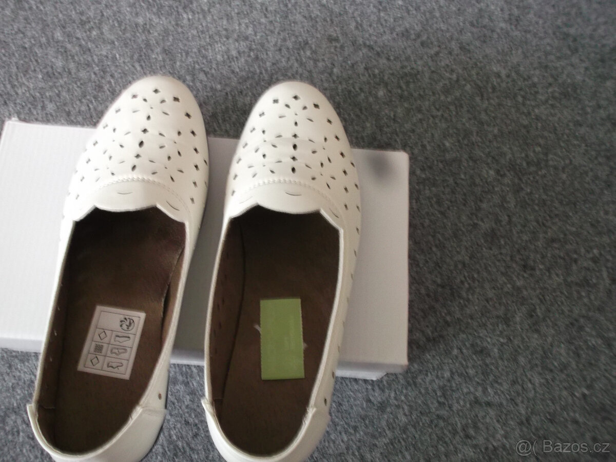 Prodám bílé boty. - 2