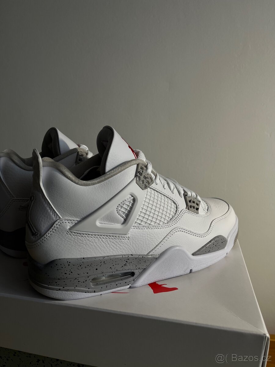 Nike Air Jordan 4 Oreo - 2