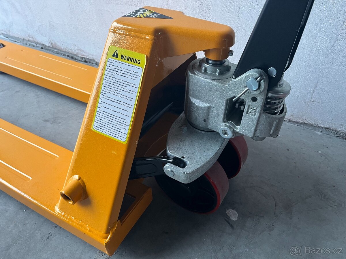 Paletový vozík M25, standard, 2500 kg - 2