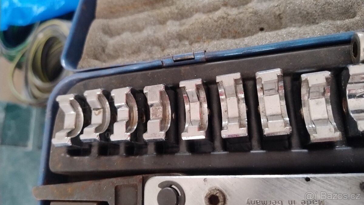 Lisovací kleště na kabelové oka a spojky - 2