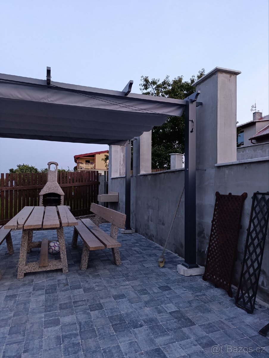 Zahradní altánek, přístřešek - 2