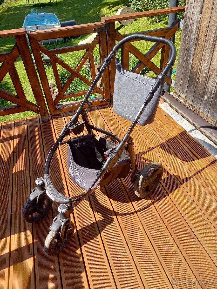 Kočárek Kunert trojkombinace - 2