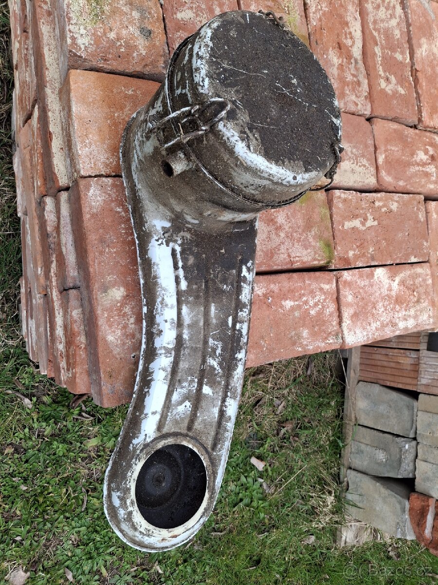 Moskvič sání motoru - 2