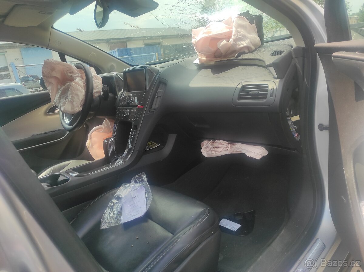 Opel Ampera 1.4 + elektro 2014 - 2