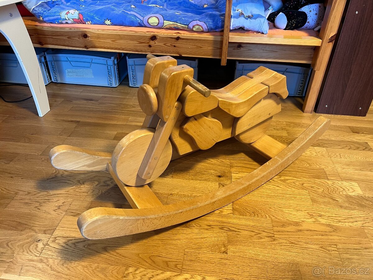 Houpací kůň (motorka) - 2