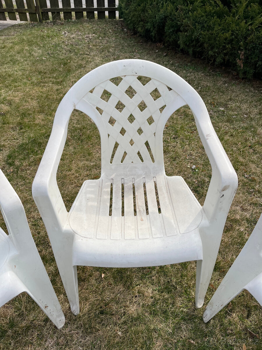 4x Plastové křeslo - 2