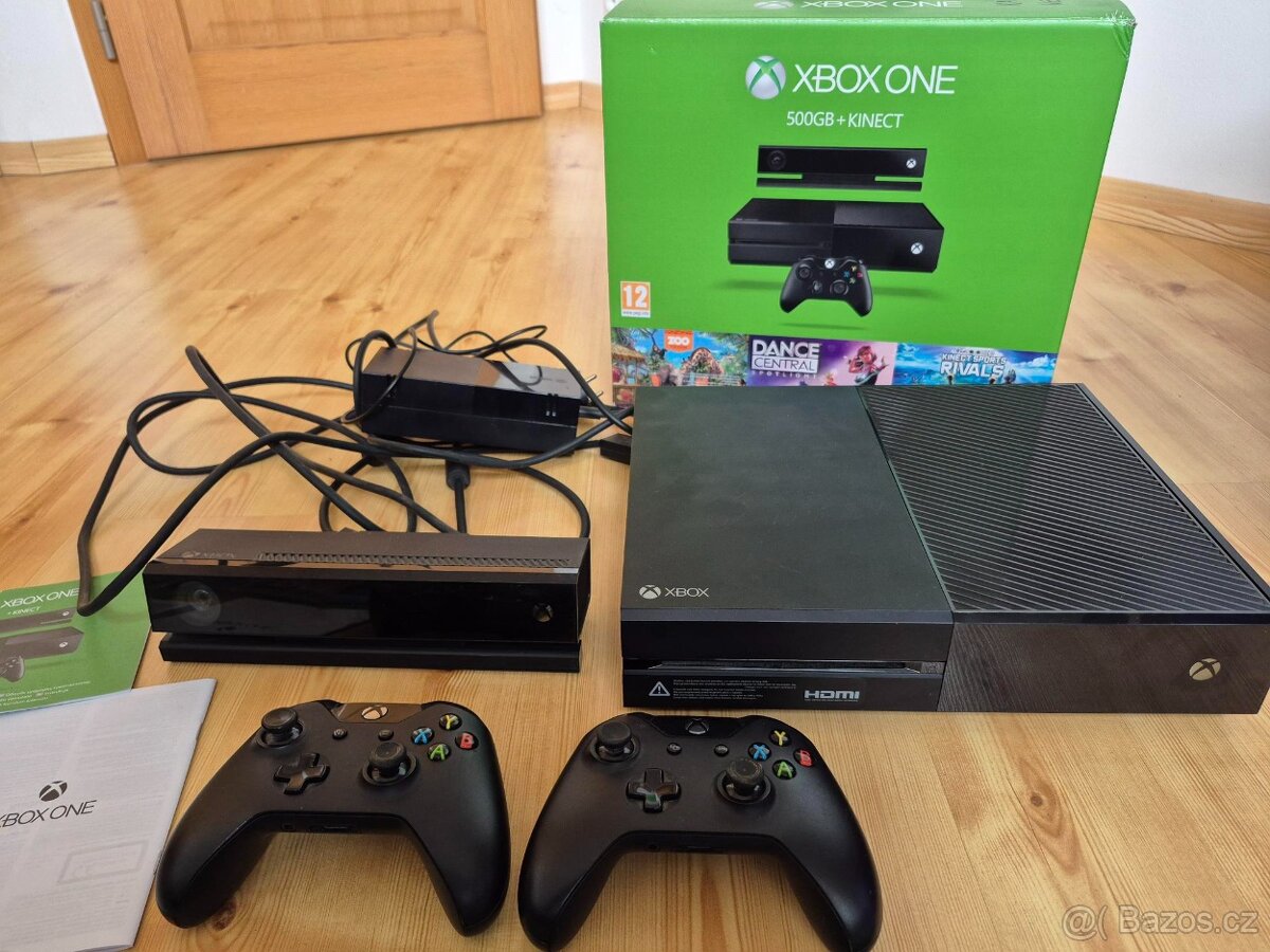 XBOX ONE + Kinect + 2 ovaldače + hry - 2