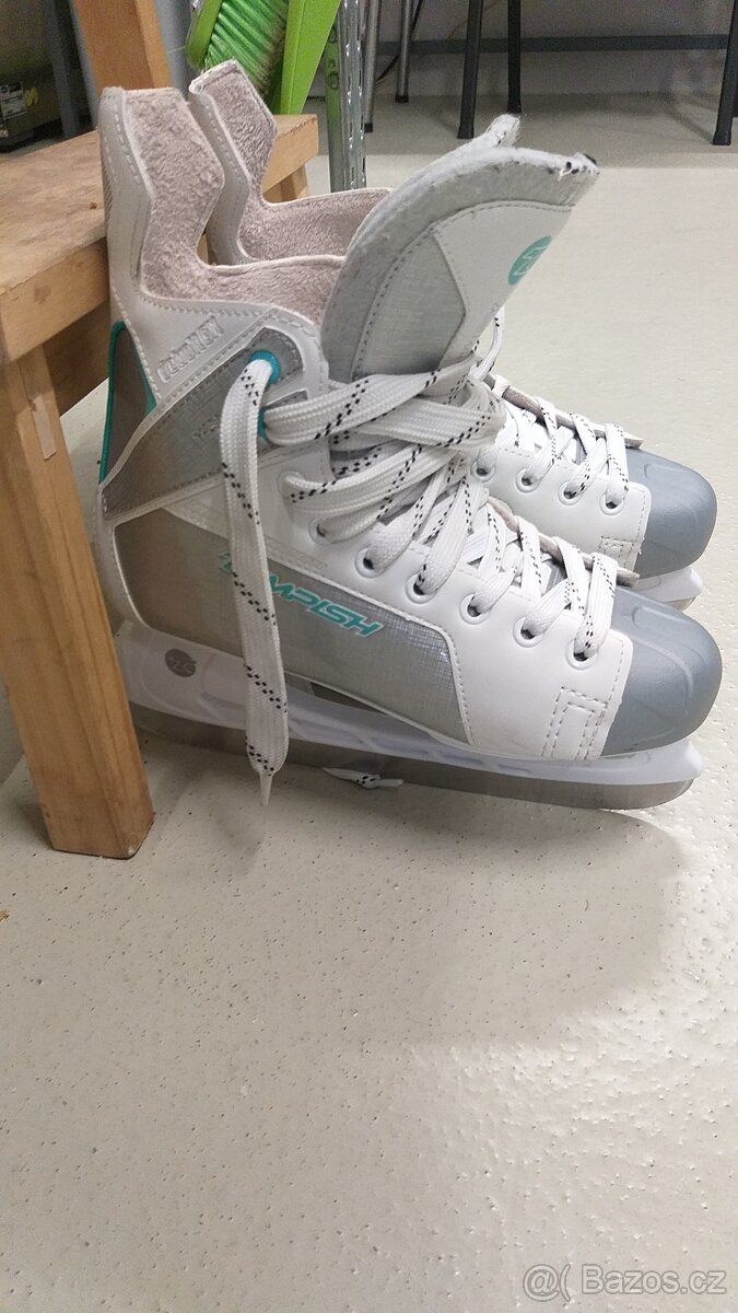 Prodám kvalitní chlapecké brusle, hokejové - 2