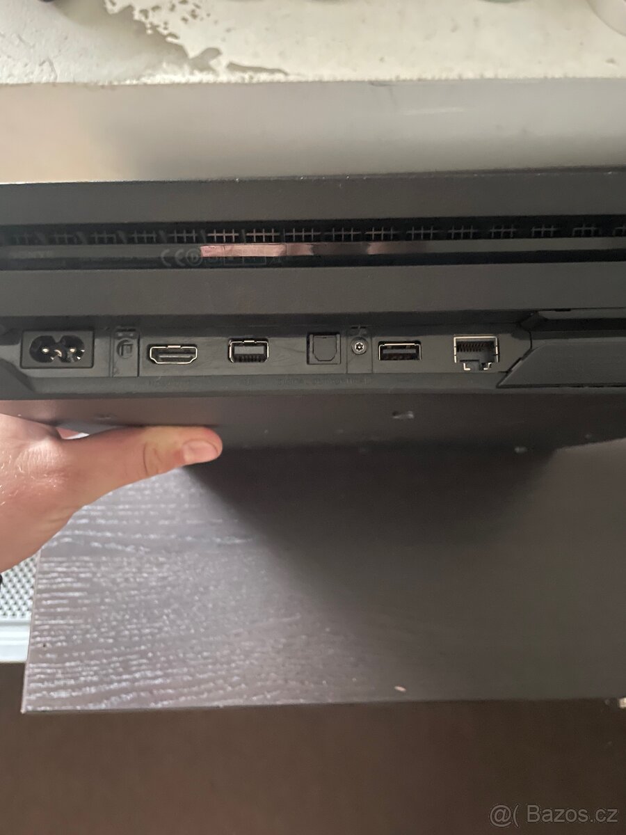 Ps4 pro 1tb - 2