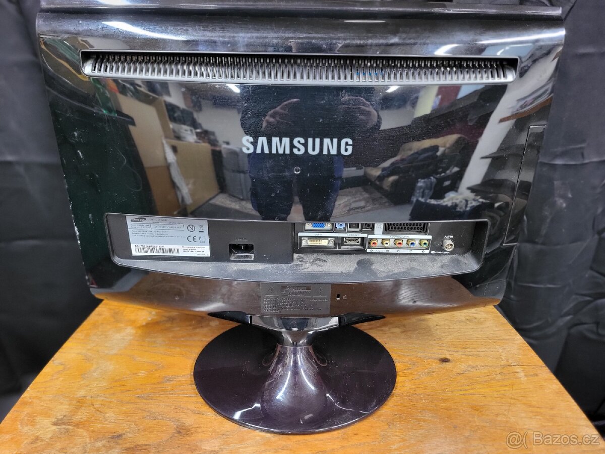 22" LCD TV Samsung - 2