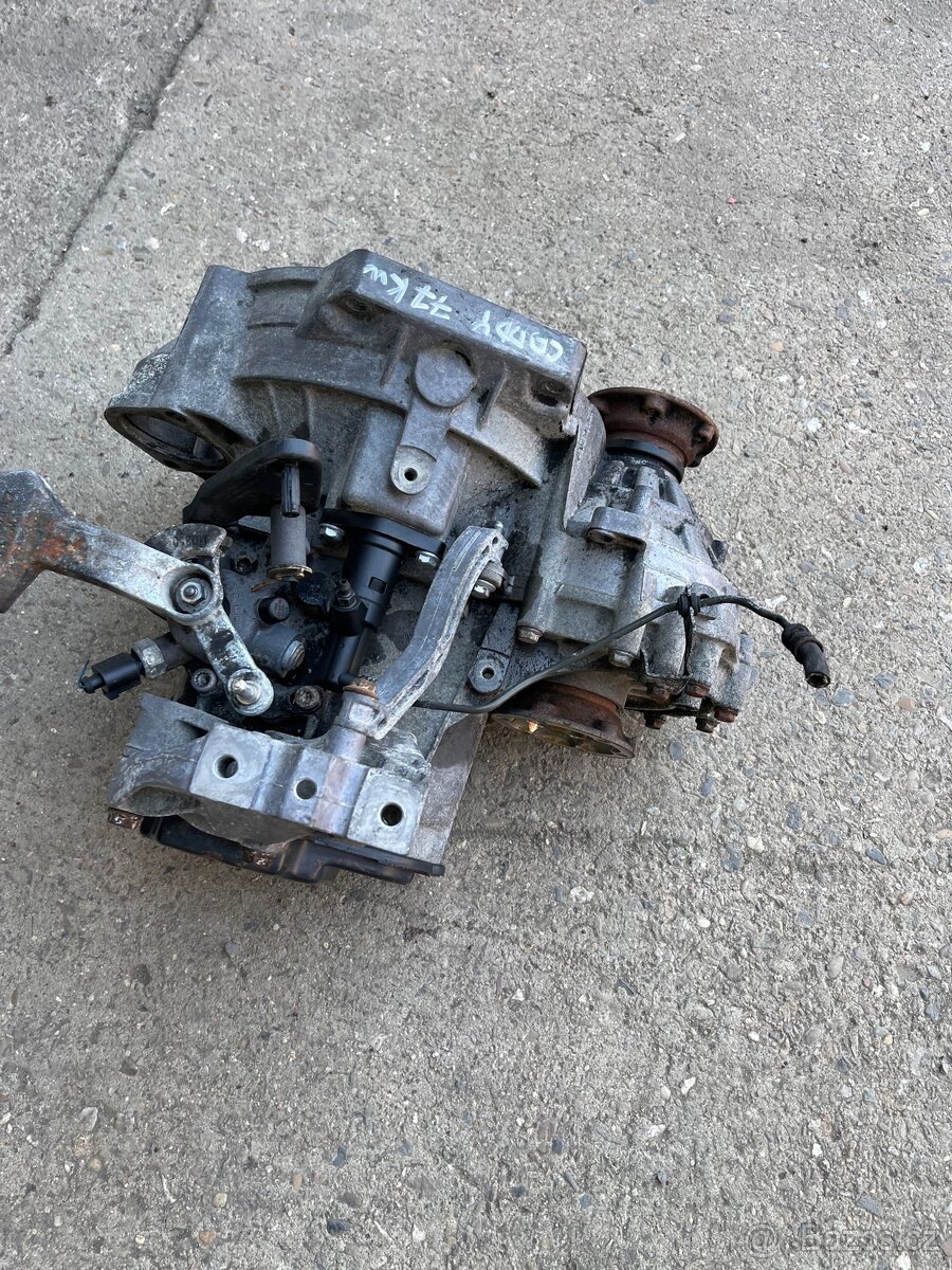 VW CADDY 1.9TDi-77Kw———PREVODOVKA - 2