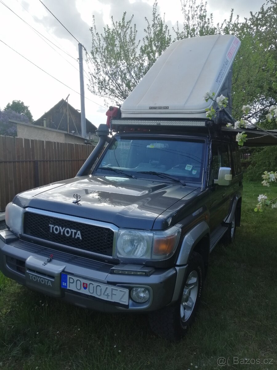 Toyota Land Cruiser - 2