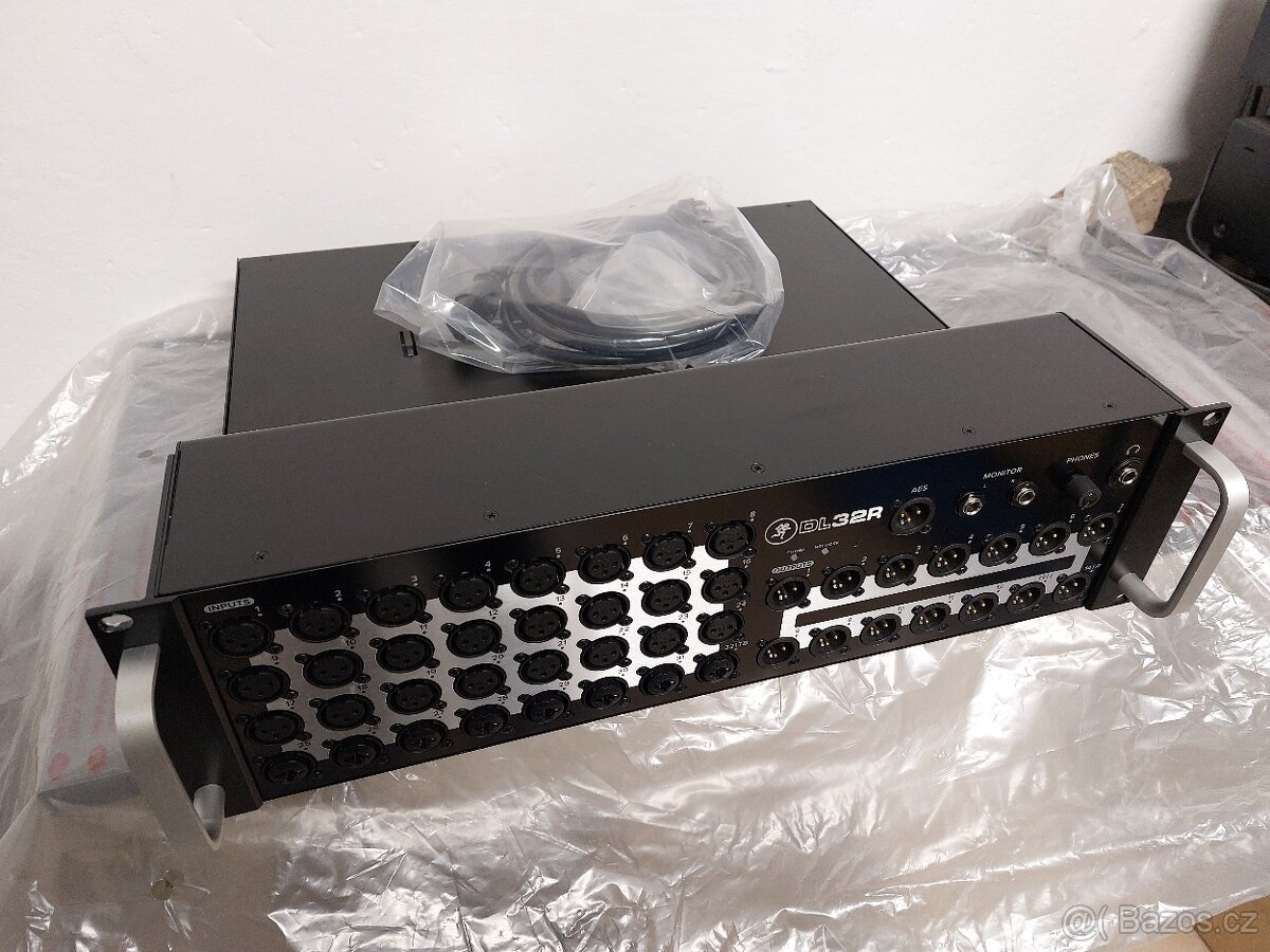 MACKIE DL 32 R - 2