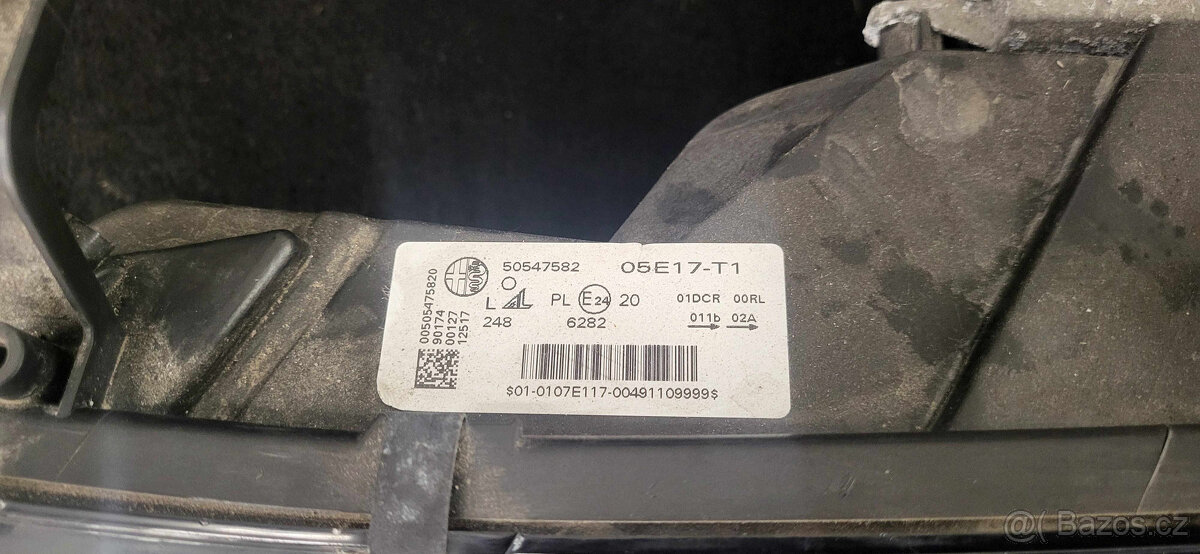 PŘEDNÍ SVĚTLA ALFA ROMEO GIULIA - 2