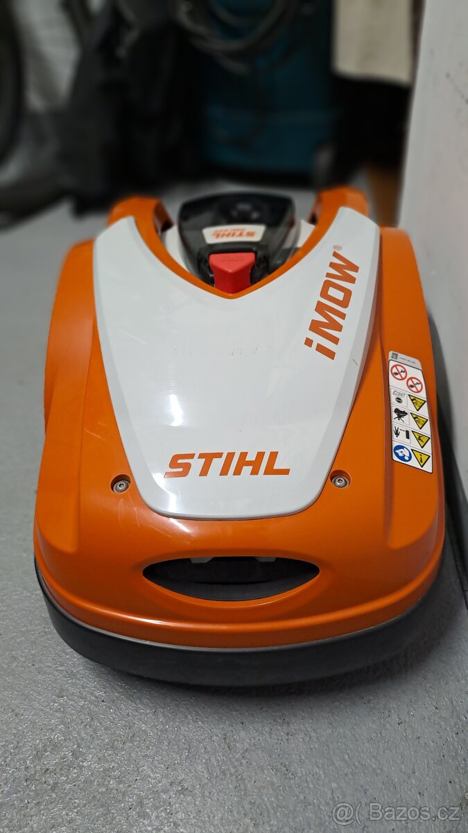 ROBOTICKÁ SEKAČKA STIHL RMI 422 - 2