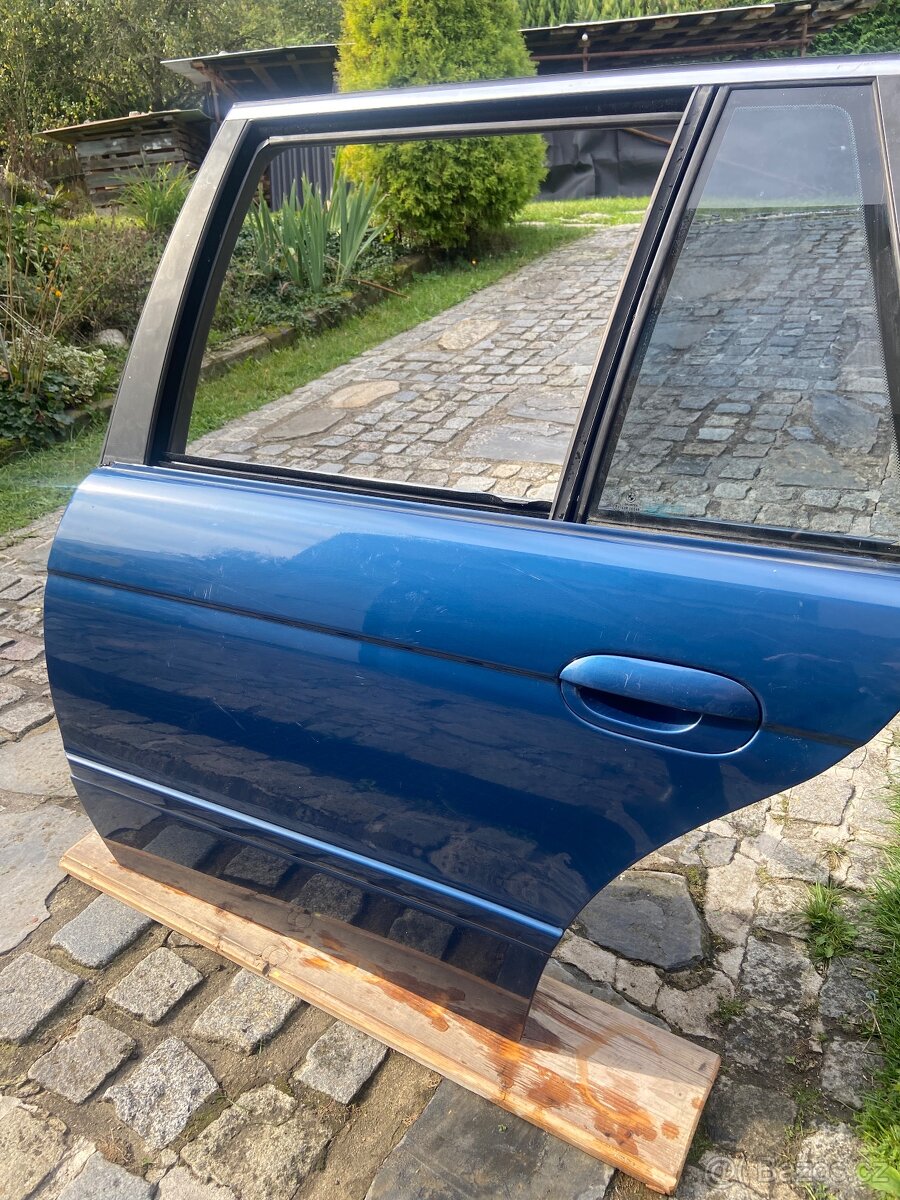 Bmw e39 leve zadní dvere - 2