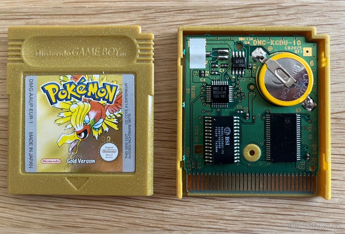 Pokemon Gold Nintendo Game Boy - 2